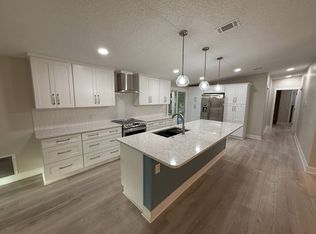 2905 Madera Cir, North Fort Myers, FL 33903