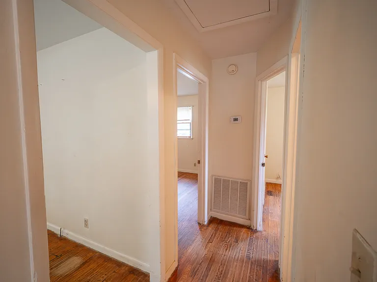 500-502 W Main St — Photo 5