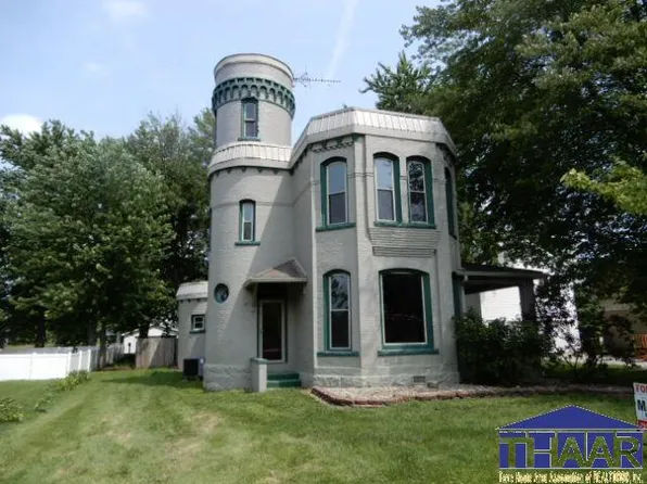 214 N Maple St, Dana, IN 47847