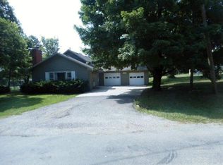 31447 Santa Fe Dr, Paola, KS 66071