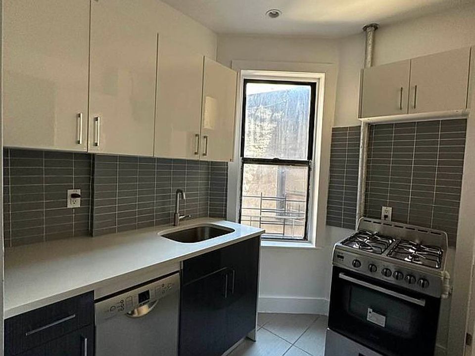 1st image of 516 W 169th St #51A