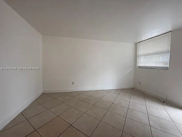 1801 S Treasure Dr #101 — Photo 9
