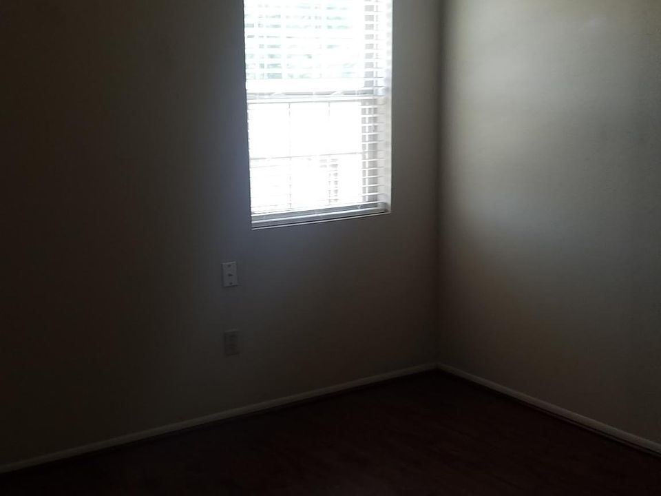 1st image of 1111 Sunmeadow Dr