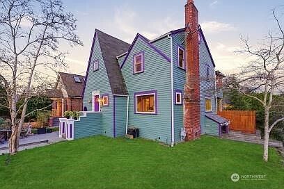 1st image of 1600 27th Avenue