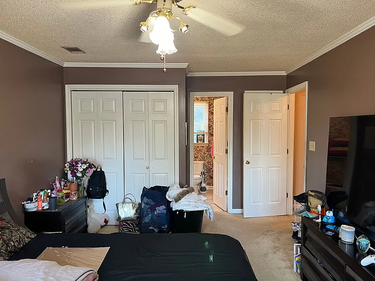 850 Parkview Ct — Photo 12