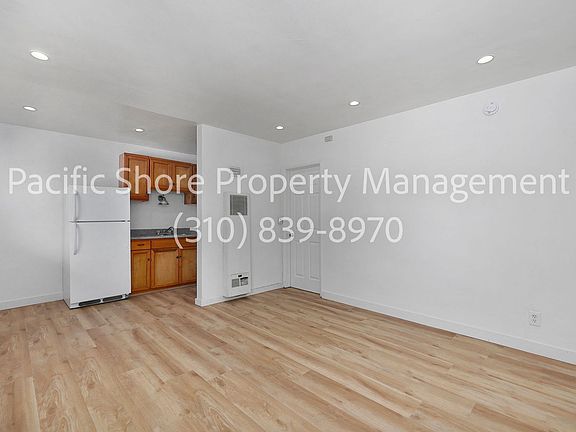 3rd image of 351 Douglas St APT D