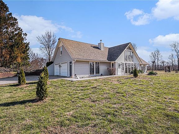 3rd image of 13319 Darlin Dr