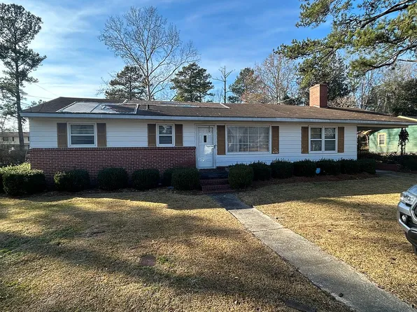 414 S Wilson St, Chadbourn, NC 28431