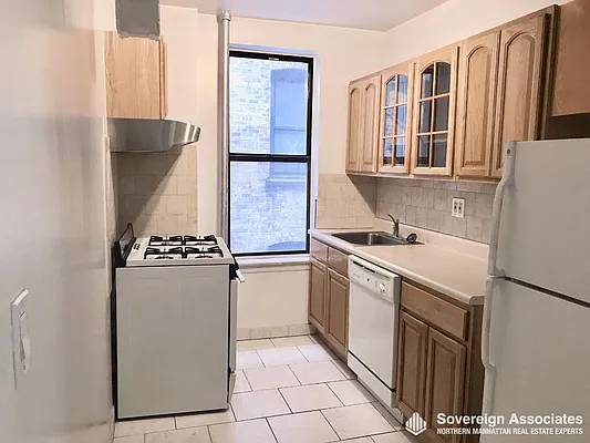 Rented by Sovereign Associates | media 14