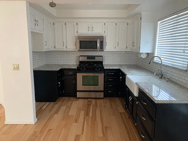 1831 Newport Ave — Photo 3