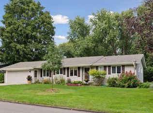 15760 Tonkawood Dr, Minnetonka, MN 55345