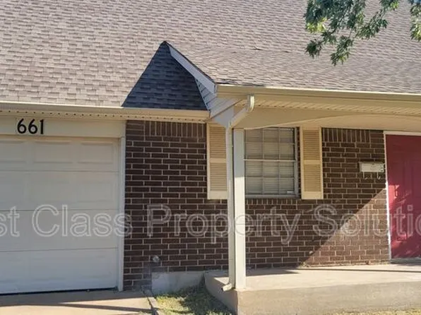 661 NW 16th St, Moore, OK 73160