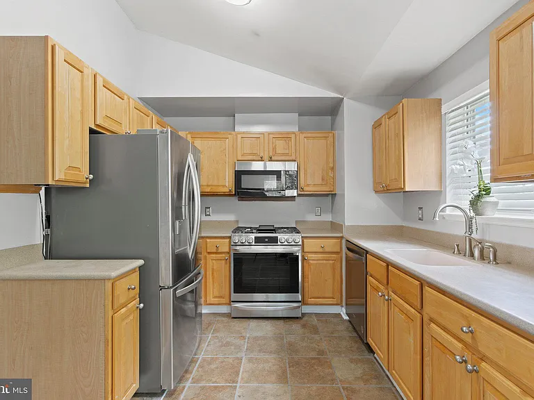 15605 Everglade Ln #A-303 — Photo 10