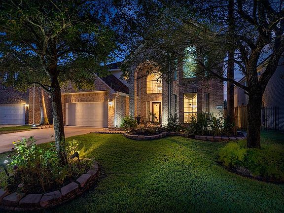 4th image of 3919 Golden Shores Dr