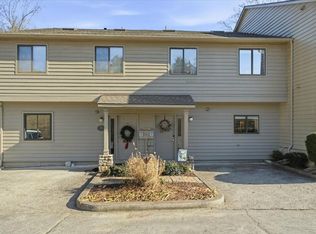 219 Shoreline Marina Cir UNIT 122, Moneta, VA 24121