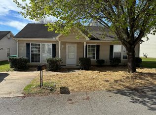 2108 Foggy Ln, High Point, NC 27265