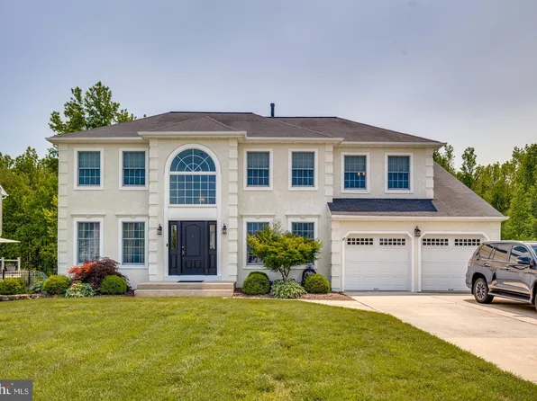 33 Old Republic Ln, Marlton, NJ 08053