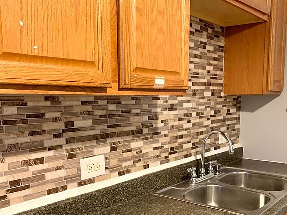 5th image of 1000 Ellison Ave #1207