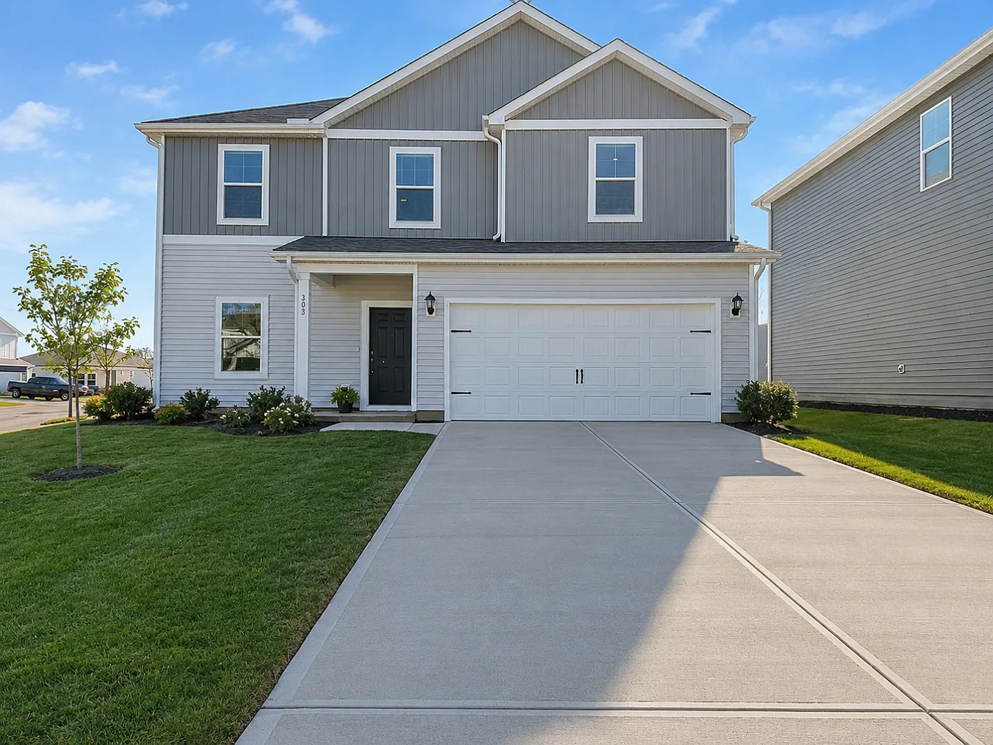 4 Bedroom Single Family for Rent — Photo 1