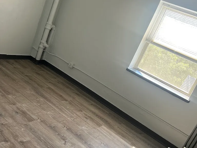 2105 W Lapham St #9 — Photo 11