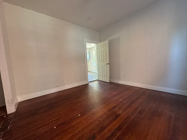 115 Putnam St #1A — Photo 6