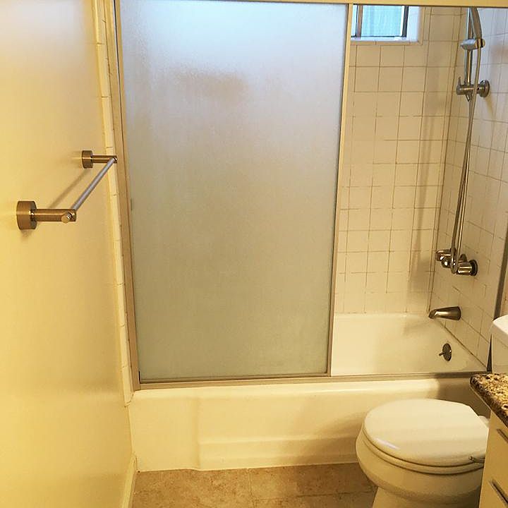 1st image of 5044 Cahuenga Blvd #6