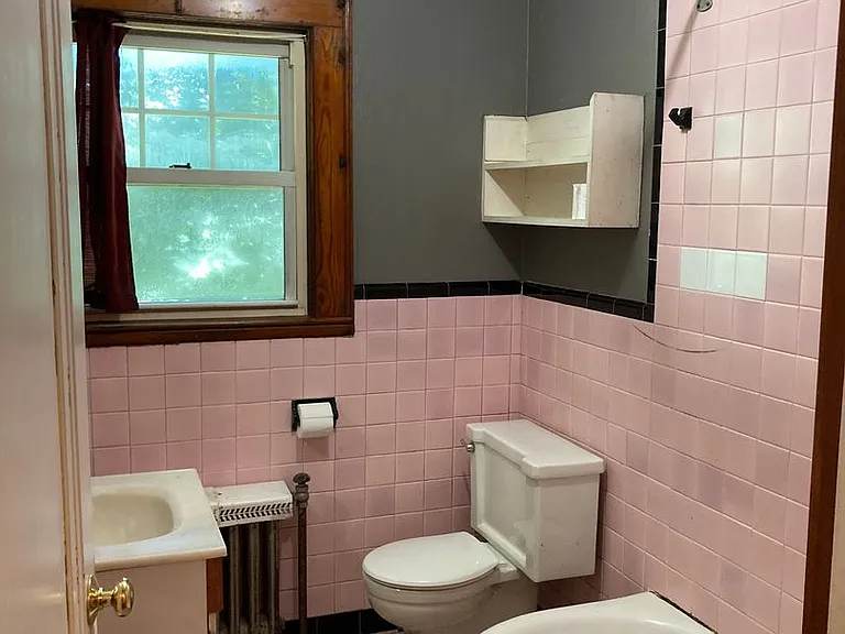 103 Thermos Ave — Photo 4