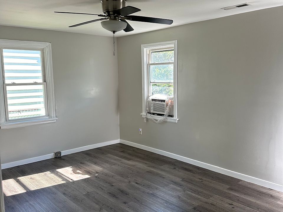 2nd image of 1404 N 31st St