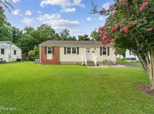 611 Maple St, Jacksonville, NC 28540