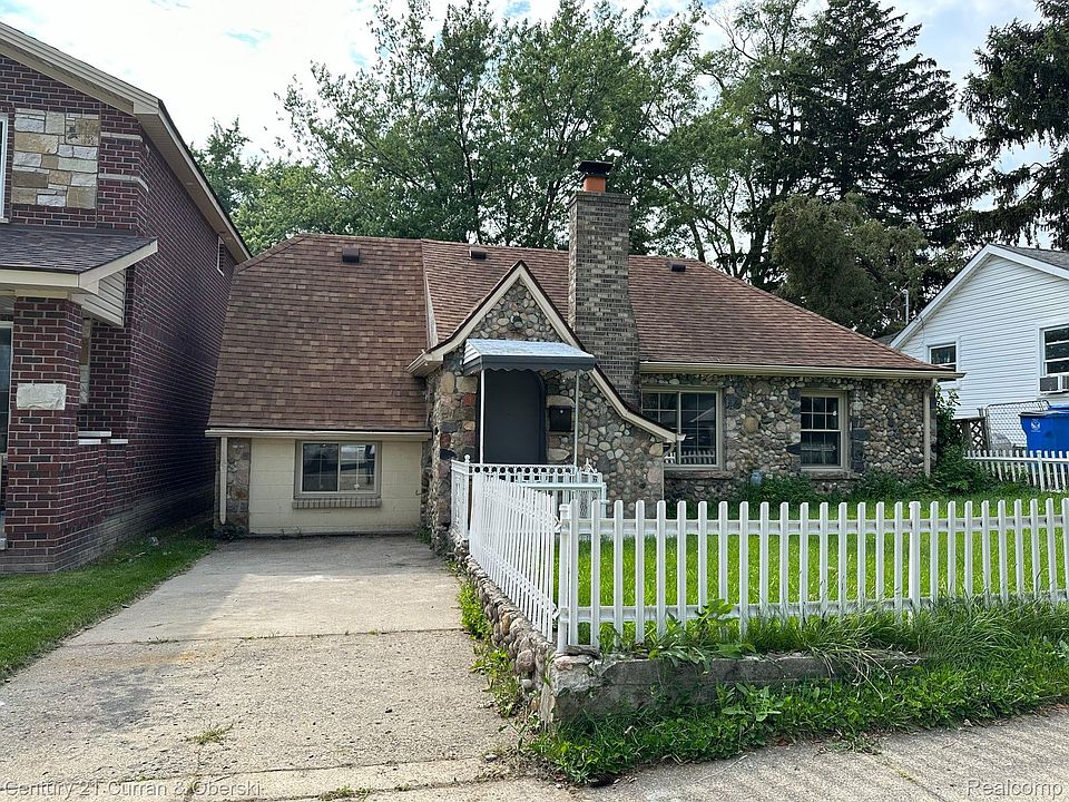 1st image of 6127 N Silvery Ln