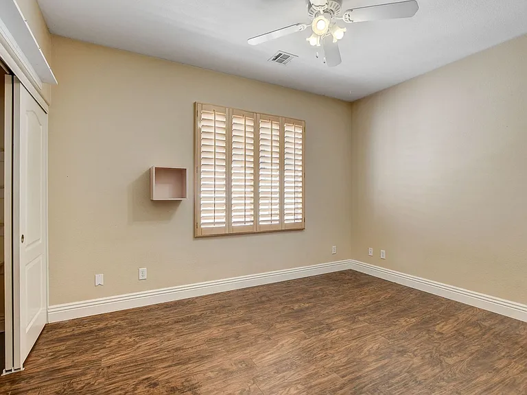 408 Silver Prairie Ct — Photo 45