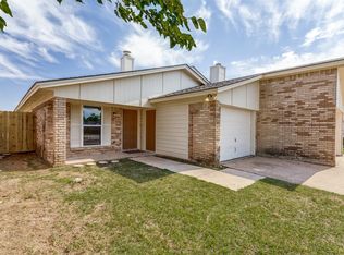 3217 Green Ridge St, Fort Worth, TX 76133