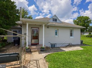 125 Meadow Valley Rd, Ephrata, PA 17522