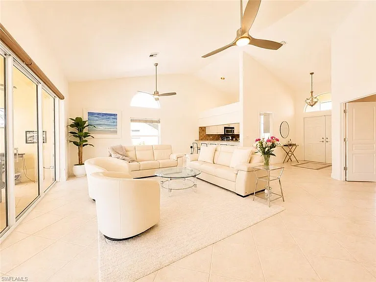 25151 Bay Cedar Dr — Photo 6