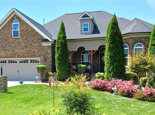 4623 Orchard Grove Dr, Clemmons, NC 27012