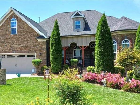 4623 Orchard Grove Dr, Clemmons, NC 27012