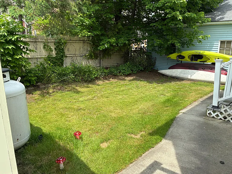 1619 Main St — Photo 3