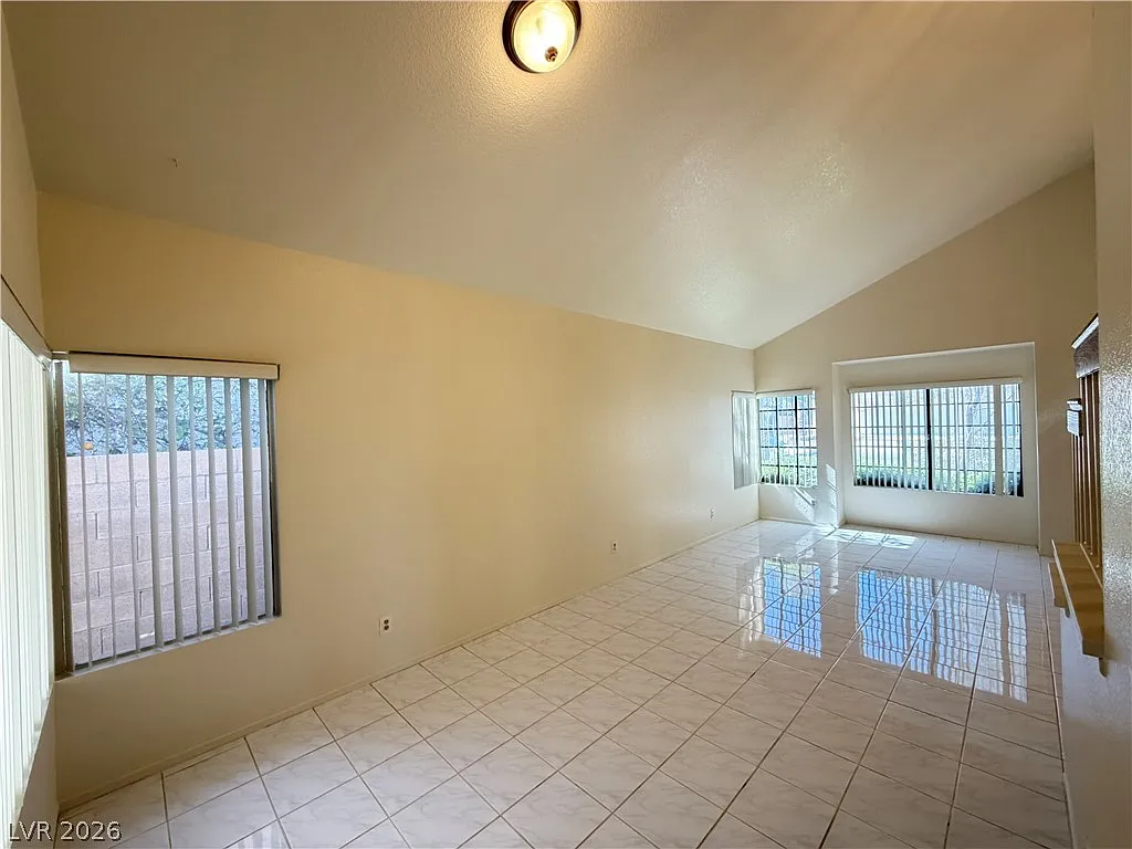 Building Photo - 7487 Palermo Ave #NA
