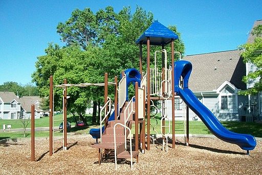 2nd image of 2379 Sumac Way