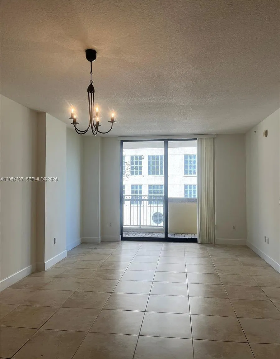 55 Merrick Condo — Photo 3
