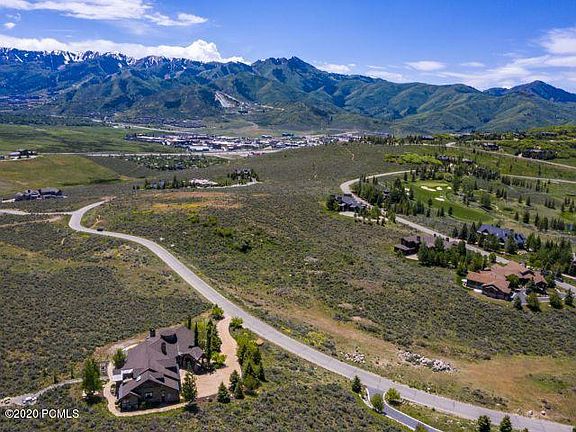 4th image of 600 Mountain Holly Ln