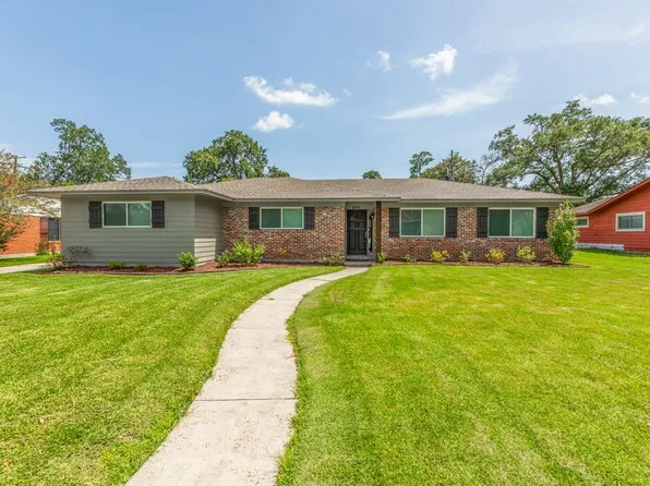 2111 Live Oak Rd, Orange, TX 77630
