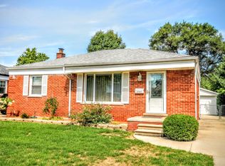 22025 Love St, Saint Clair Shores, MI 48082