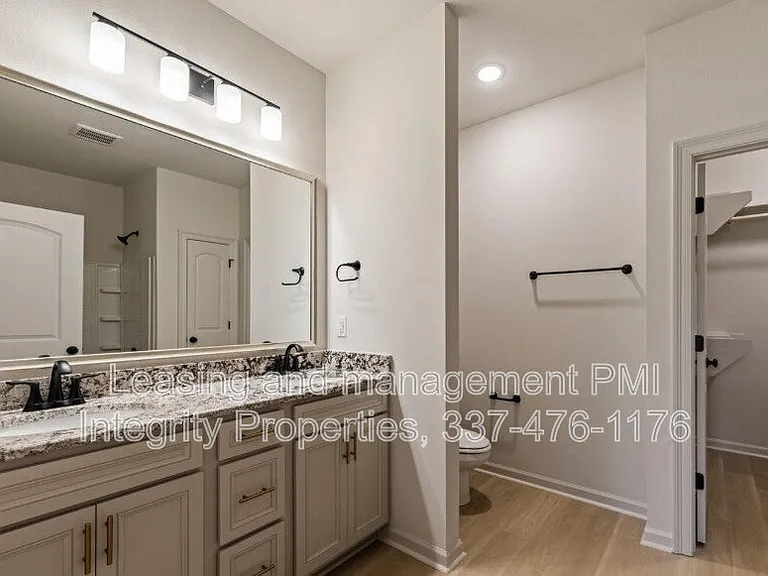 102 Foster Grove Dr — Photo 13