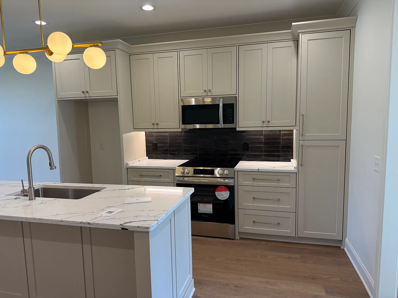 3 bed, 1622 sqft, $2,800 — Photo 4
