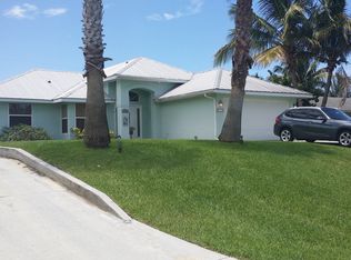 8886 SE Bahama Cir, Hobe Sound, FL 33455