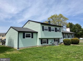 233 Princeton Ave, Pemberton, NJ 08068