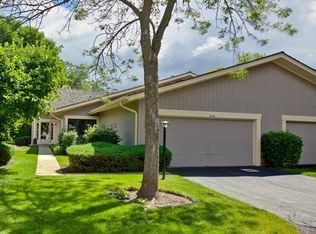 1206 Emerson Ln, Libertyville, IL