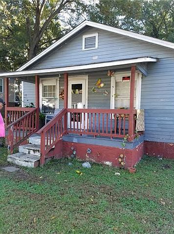 1st image of 613 W Harrison Ave