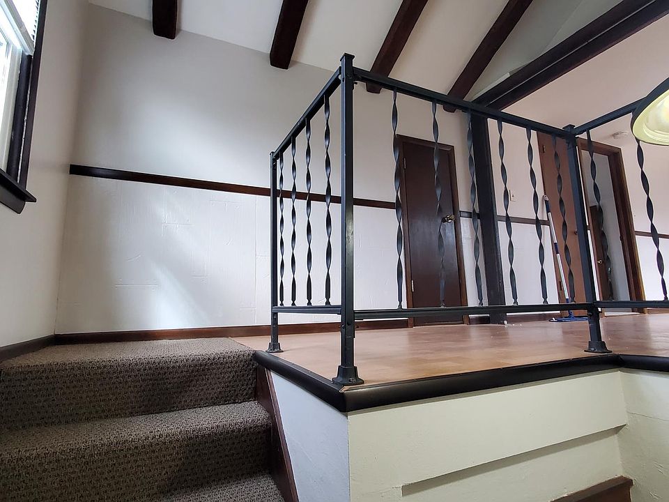 Stairwell and entry